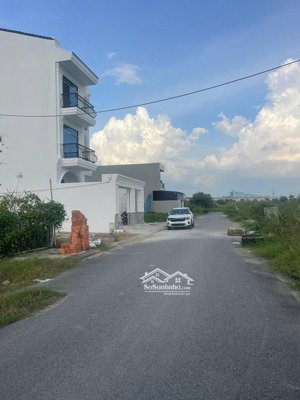 bán gấp cặp liền kề 7x19m khu tđc phước thiện hướng nam mát mẻ nhìn về vinhomes giá tốt chỉ 7,1 tỷ