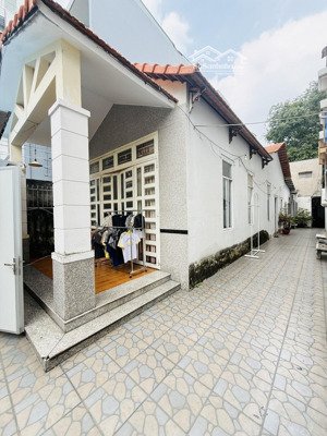 bán nhà 250m2(7.6x33) hẻm xe tải thông, đường âu cơ, tiện xây mới