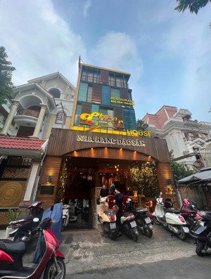 bán nhà 6b lê ngô cát, q3, 7m x 24m, hầm 5 tầng, nhà hàng thuê 210 triệu/tháng.