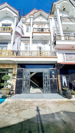 bán nhà 4 tầng ngang 4m7 hẻm 551 lê văn khương quận 12 cũ giá 5 tỷ 3