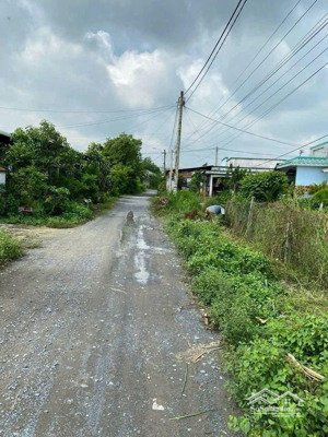 ngộp bank cần bán đất thổ cư 20x50m thổ 300, khu dân cư hiện hữu