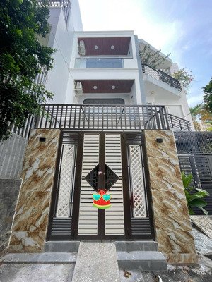 ê nha- bùi đình túy xe tải thông - 4 tầng - nhà chủ tâm huyết - xách vali vào ở ngay - 9.5tỷ