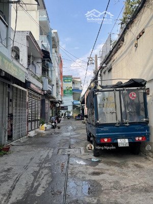 nhà btct kiên cố - 80m2 ngang 5m - ô tô tới nhà - huỳnh tấn phát