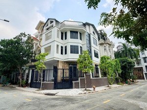 căn biệt thự khu nguyễn văn hưởng, thảo điền. nhà 4 tầng - 14x12m - thiết kế sang trọng - giá 24 tỷ