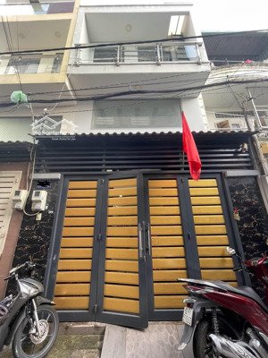 nhà đẹp ở ngay - p. phú thọ hoà, tân phú - 3 tầng - ngang 4.5m - ngay khu chợ vải