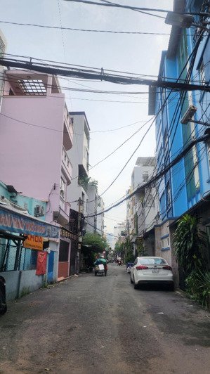 bán nhà bình thạnh xe hơi đỗ cổng , 3 tầng , gần ung văn khiêm & nguyễn gia trí