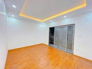 50 mét ra hồ tây lộng gió - nhà đẹp mặt tiền quyển lực