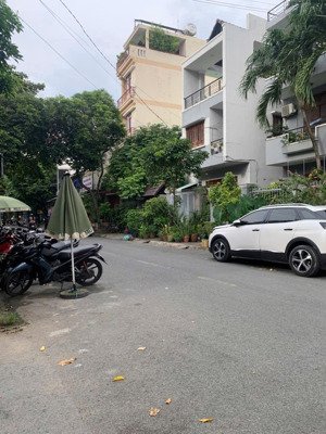 bán nhà phố 2 lầu + st đường số 63, p. tân kiểng, quận 7 (gần chợ chiều tân quy, gần lottemat)