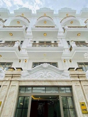 bán nhà lý phục man, q7 4 tầng full nội thất 9.9 tỷ