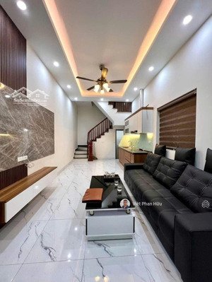 bán nhà đội cấn ngõ thông, kinh doanh, tặng nội thất, 37m2*5t