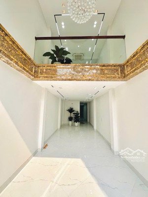 bán nhà phân lô minh khai, gara ô tô, thang máy xịn nhà đẹp ở ngay 52m 6 tầng 14.99 tỷ