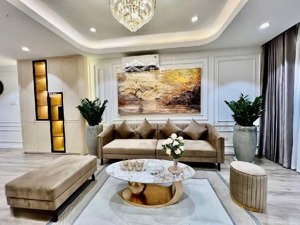 phân lô xuân đỉnh, sát cv hoà bình, 35m2 chỉ 8.x tỷ, ngõ thông, ô tô đỗ , dân xây ở ngay , hiếm quá