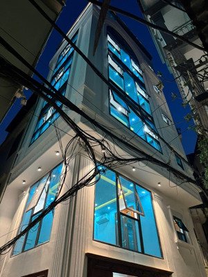 bán nhà số 7 ngõ 12/85 đào tấn, nhà xây mới 7 tầng căn góc có thang máy, ngõ rộng thông thoáng