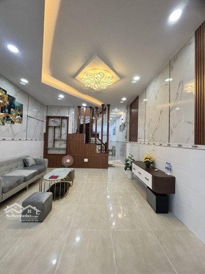 nhà mới đẹp, 3 tâng, 64m2, ô tô, giá rẻ