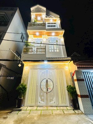 nhà đẹp hẻm xe hơi 90 dương cát lợi, nhà bè. sát cầu phú xuân