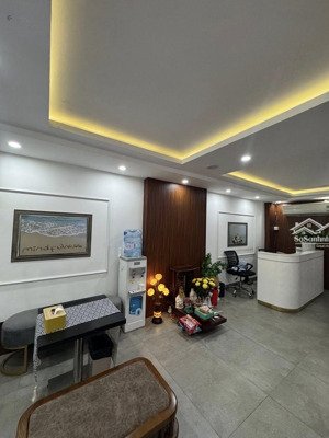 bán toà căn hộ 8 tầng, 18tyx, đường 10m5 chính hữu, phố hàn phạm văn đồng, biển sơn trà, đà nẵng