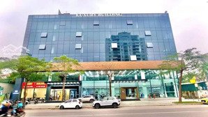 cho thuê showroom mặt phố hoàng quốc việt - 500m2 - 2 tầng - mặt tiền 12m - giá thuê 110 triệu/th