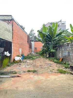 đất đẹp ngay nguyễn trung trực trung tâm dĩ an- 140m2 mà giá chỉ 3 tỷ7