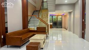 Cần bán nhà 3 tầng MT Bàu Năng 12.Đà Nẵng