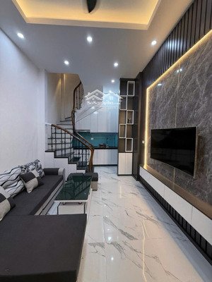 bán nhà riêng ở ngõ 91 hồ ba mẫu 26m-4t-mt 3,5m-6 tỷ.nhà đẹp ở ngay, gần chợ, an ninh tốt.