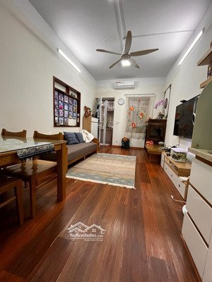 siêu phẩm tập thể -phố thái hà-tt đống đa -tầng thấp-ô tô đỗ -2 mặt thoáng- 6,69 tỷ