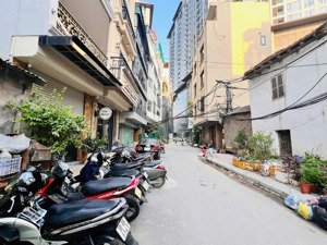 bán nhà thụy khuê tây hồ dt 52m x 3t x mt 5,8m giá 13,5 tỷ có thương lượng