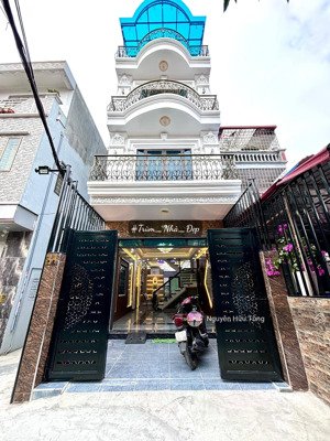 nhà độc lập xây mới ô tô vào nhà sân cổng riêng tại đông hải - hải phòng