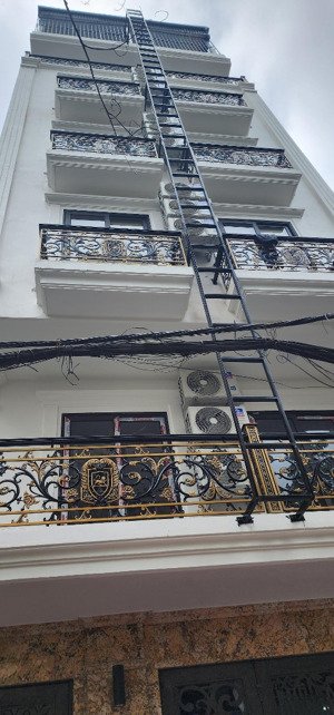 bán căn hộ dịch vụ - ô tô sổ riêng 90m 7 tầng thang máy giá 30 tỷ - phố dương văn bé hai bà trưng