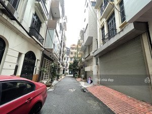 (hạ 2 tỷ) 25 tỷ, hoàng cầu, 50m2, ôtô tránh, phân lô, vỉa hè, 80m ra hồ, 5t, mt 5m, 3 bước ra phố