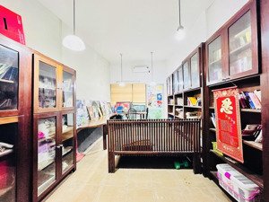 nhà bán pháo đài láng! phân lô, ô tô đỗ cửa, thẳng gần phố, kinh doanh, 2 thoáng. 70m*5t