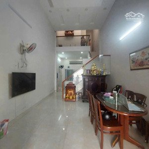 cần bán gấp nhà vị trí đẹp sát trường chinh - khu chợ lạc quang 4mx21m 2 lầu