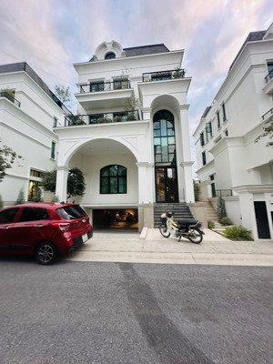 bán gấp biệt thự le jardin parcity lê trọng tấn - dt:365m -5 tầng thang máy + 1 hầm-giá 109 tỷ