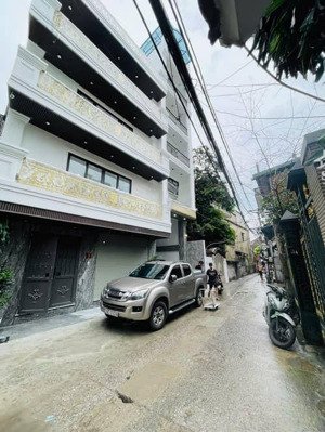 siêu phẩm nguyễn đức cảnh-100m-7 tầng thang máy- gara- 2 thoáng-29 tỷ