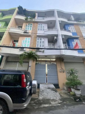 hẻm ô tô-3 căn liền kề 7 tỷ tl tạ quang bửu-4x18 nở hậu 5.7