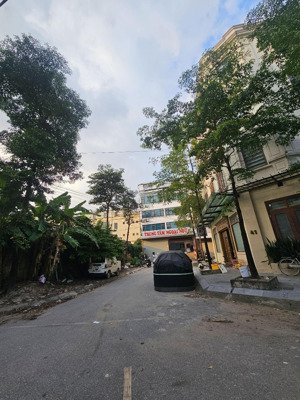 bán tòa nhà 8 tầng có hầm 2 mặt thoáng kinh doanh & cho thuê đỉnh cầu giấy giá bán 55 tỷ