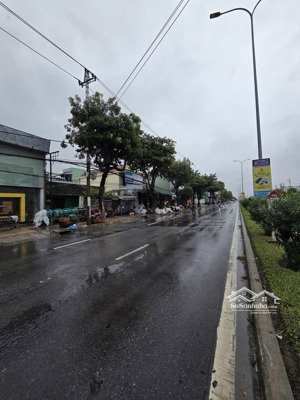 gần 5300 m2 mặt tiền trường chinh