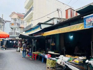 nhà hẻm chợ hoàng hoa thám (5x14m) nhà cấp 4, ngay mặt tiền chợ hoàng hoa thám