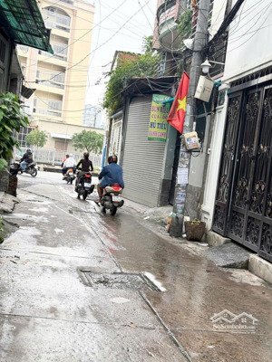 bán nhà nhà hẽm kinh doanh 688 tân kỳ tân quý bình hưng hoà - bình tân. lh điệp 