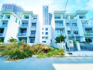 hùng cát lái - bán nhà phố lavila 2, dt 7x17m, 1 trệt 3 lầu, nhà hoàn thiện 3 pn, 4 wc, shr, 12 tỷ