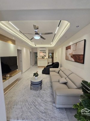 cần tiền bán gấp cc sky garden 3 phú mỹ hưng q7, 100m sàn + 500m sân giá 9.5tỷ, nhà đẹp khu an ninh