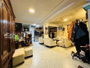 chính chủ cần bán nhà ba đình dt 70m 5t nhỉnh 15tỷ ngõ oto kinh doanh sâm uất vị trí full tiện ich