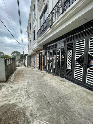 bán nr 4pn, 3wc phụng châu, chương mỹ, hà nội giá siêu hời 3,1 tỷ, 40m2 gần đhtdtt