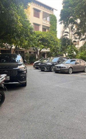 cần bán nhà p. ngọc hà - ba đình, ô tô tránh 65m2, mt 4.8m, chỉ hơn 13 tỷ. sổ đỏ cc -lh 