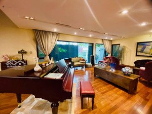 biệt thự stalake 220m 5 tầng hồ tây lô góc đẹp sát phố