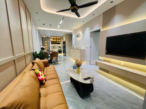 bán căn hộ sky garden q7- có khách thuê sẵn 26,7 triệu/tháng hỗ trợ vay 80%. lh: e thanh