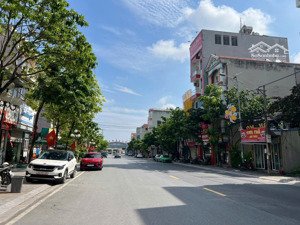 chỉ 3,5 tỷ sở hữu ngay 176m2 đất, mặt tiền 8.6m, gần khu đại học quốc gia, đại học fpt, cnc hoà lạc