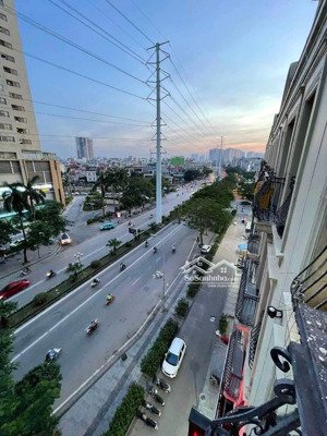 bán gấp tòa shophouse 8 tầng 2 mặt phố 2 thang máy mặt phố nguyễn thanh bình