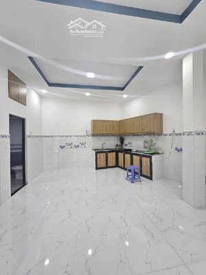 nhà mới 100%, vô ở ngay, sát aeon mail, giá chỉ 94tr/m2, 52m2, 2 tầng đúc btct