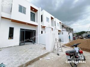  BÁN NHÀ TẶNG VÀNG – NHÀ PHỐ KHU DÂN CƯ NGAY VĨNH CỬU SẮP HOÀN THIỆN!