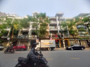 sản phẩm vị trí đẹp nhà mặt đường văn cao, 90m2 - 4 tầng, 17,8 tỷ